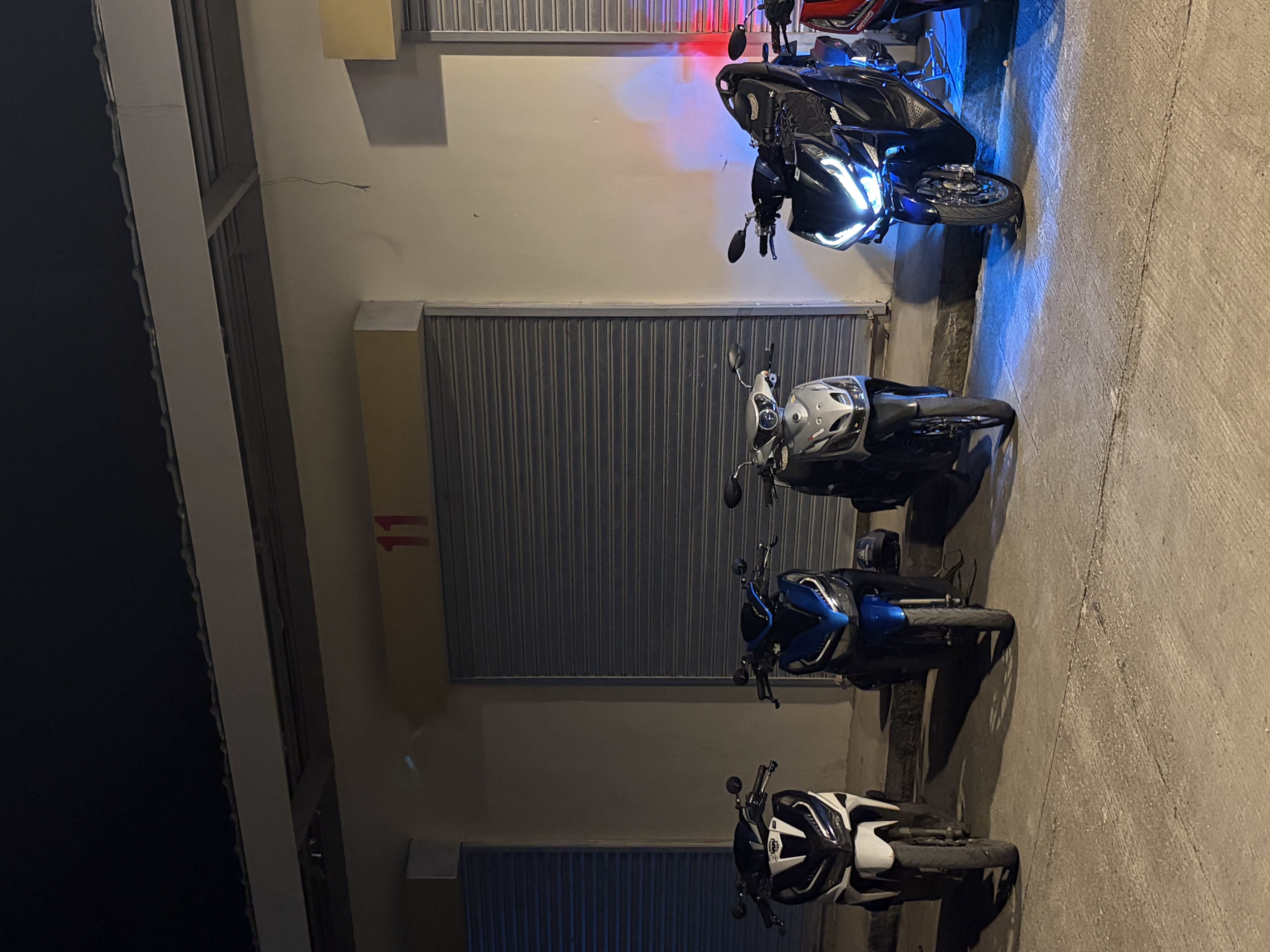 Zone gallery