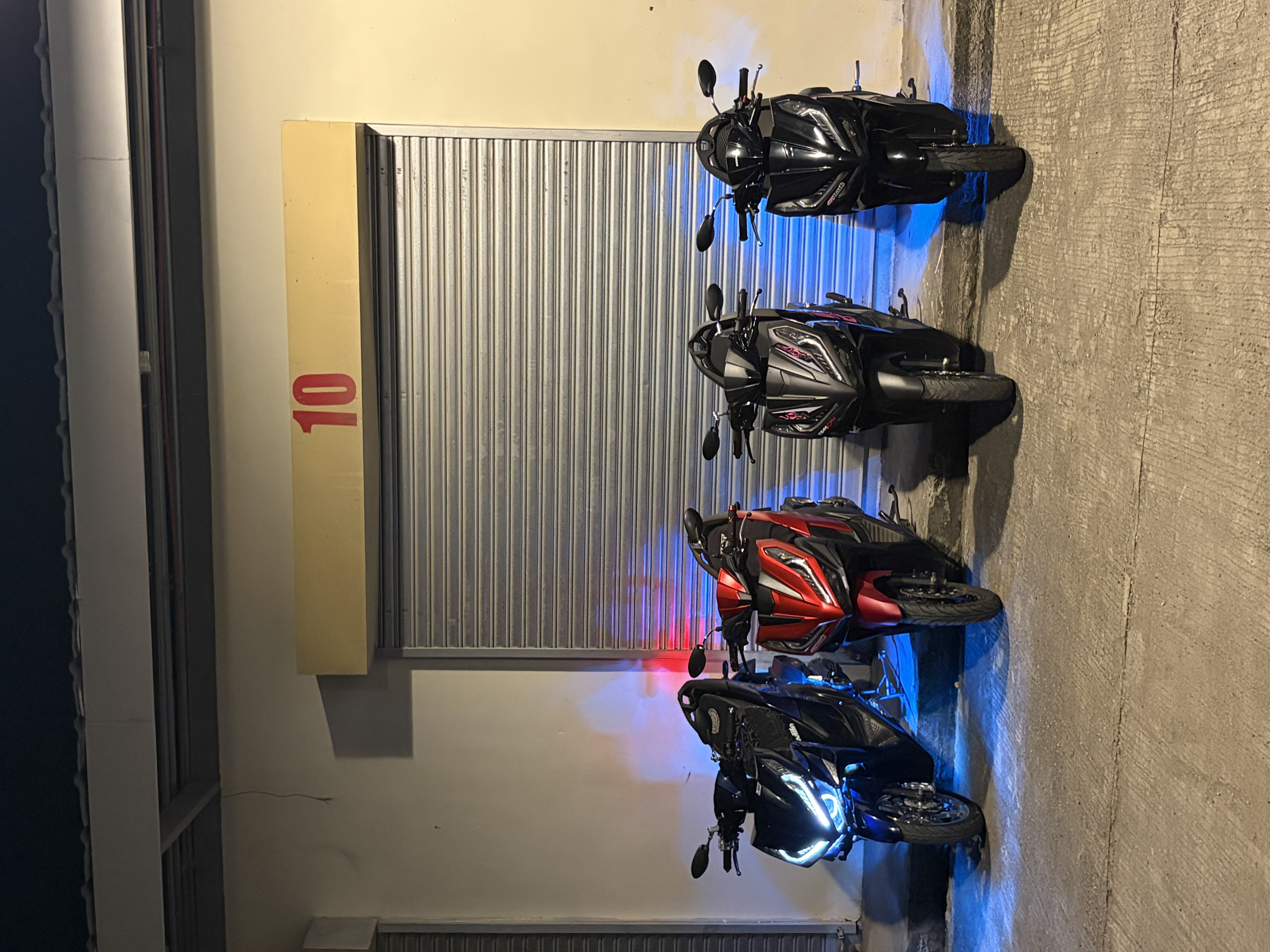 Zone gallery